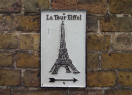 Eiffel Tower sign
